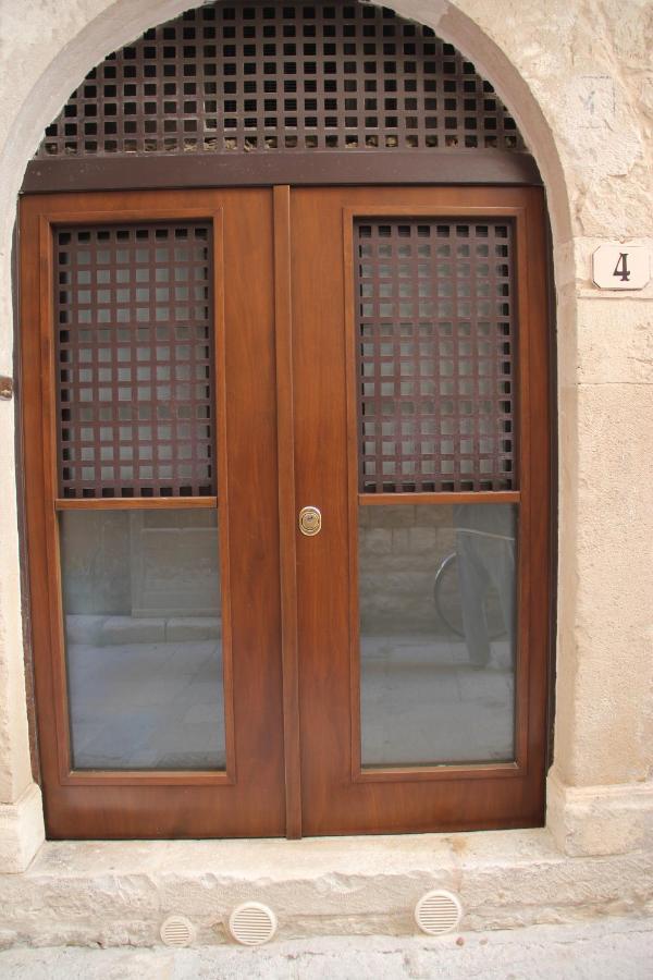 Al Civico 4 Bed & Breakfast Molfetta Ngoại thất bức ảnh